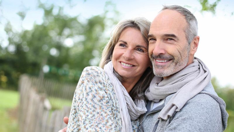 NaomiDate Evaluation: From Attributes to Prices and Target Market Statistics